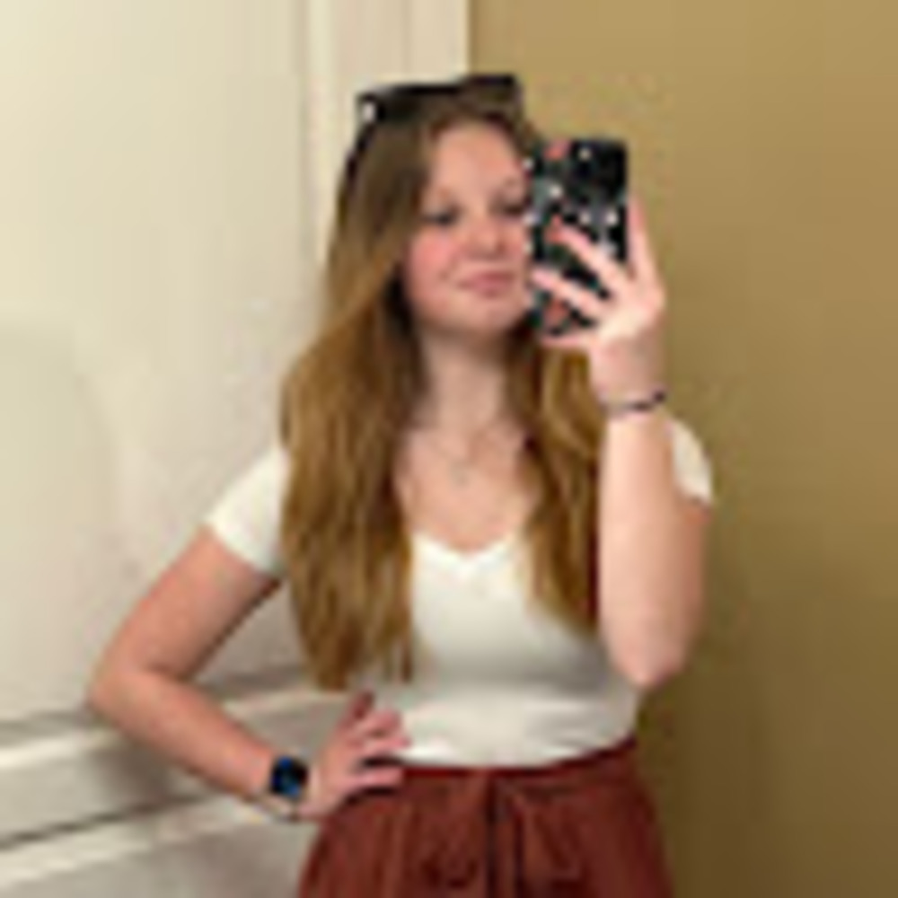 Meet your Posher, Ella